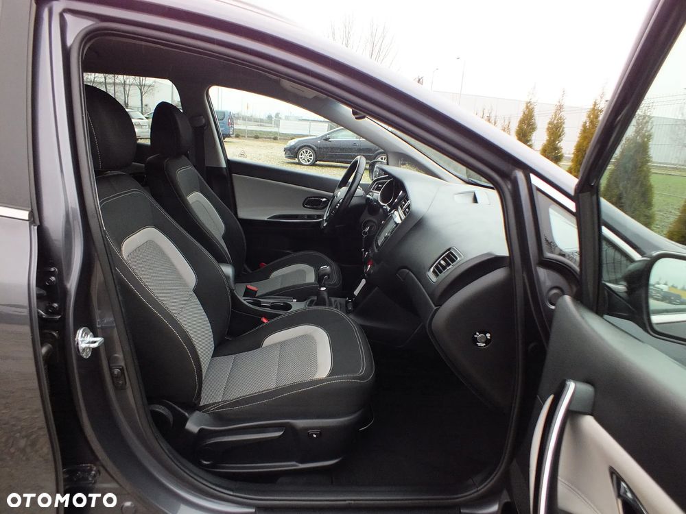 Kia Ceed 1.6 GDI Dream-Team Edition - 7