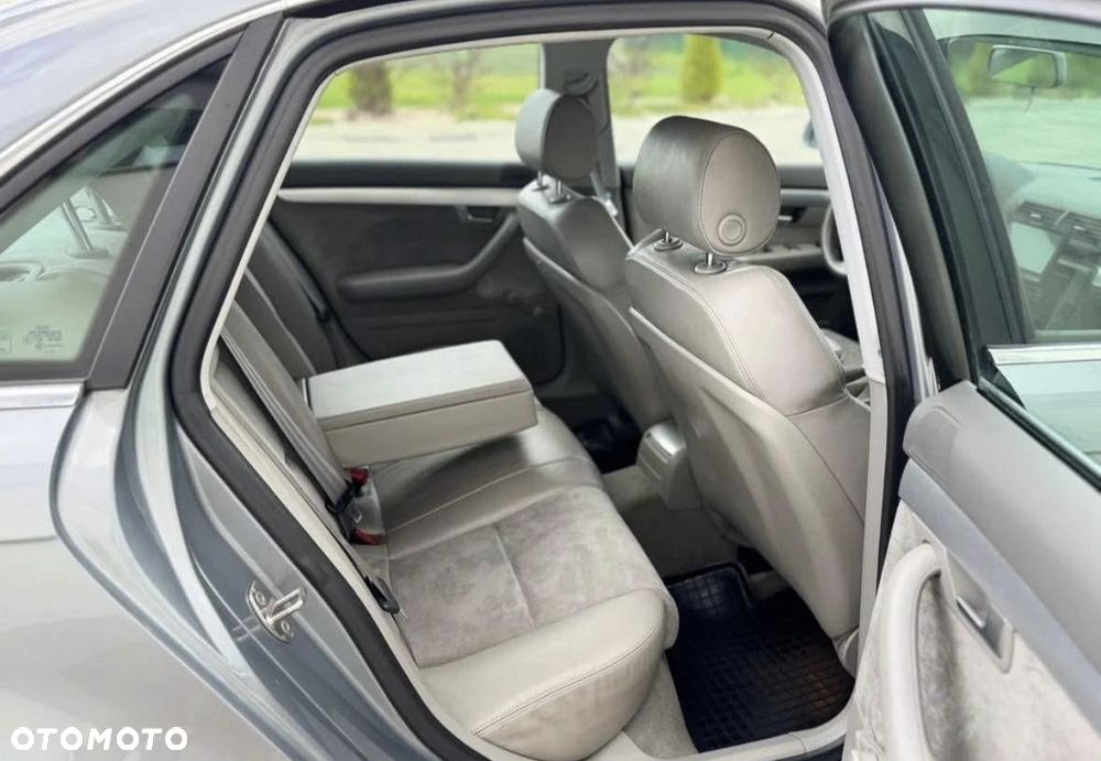 Audi A4 Limousine 1.8T - 12