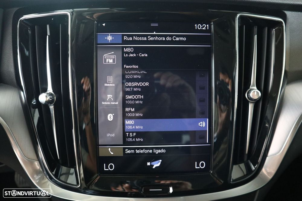 Volvo V60 2.0 D4 Momentum Geartronic - 21