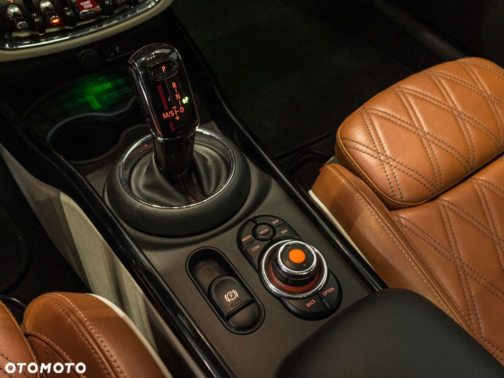 MINI John Cooper Works - 13