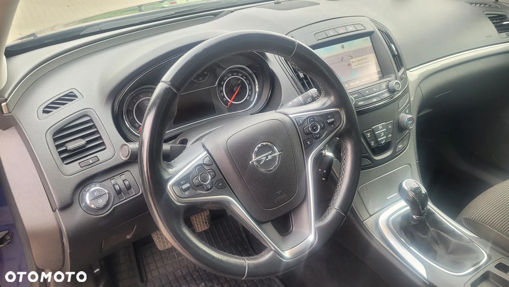 Opel Insignia - 16
