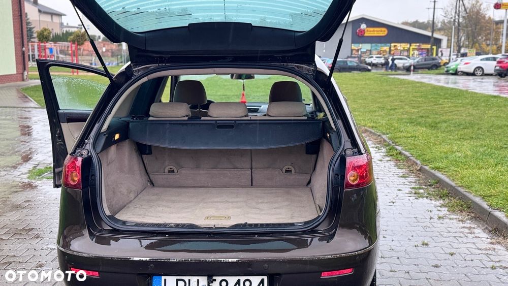 Fiat Croma 2.4 JTD Emotion - 11