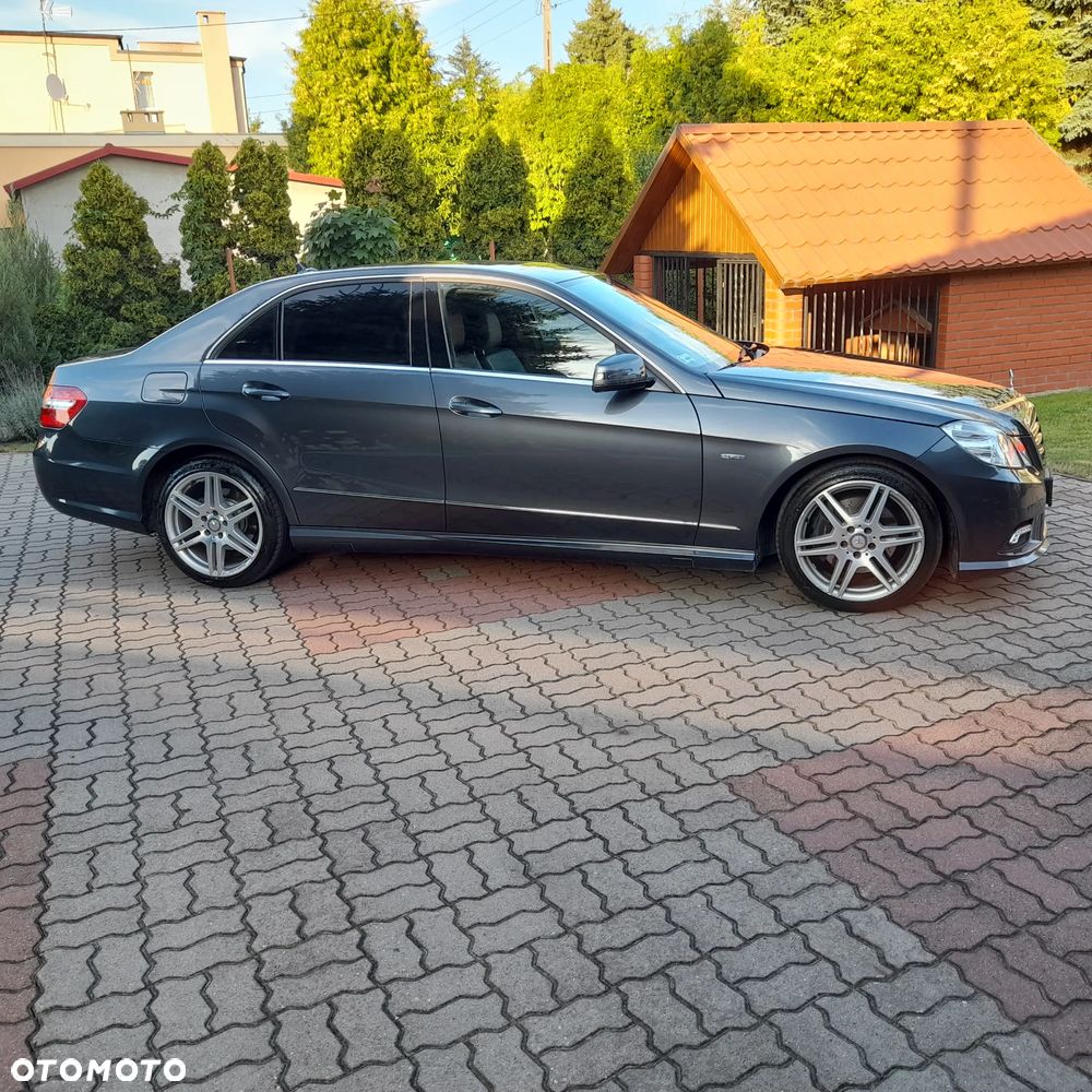 Mercedes-Benz Klasa E 220 CDI BlueEff - 20