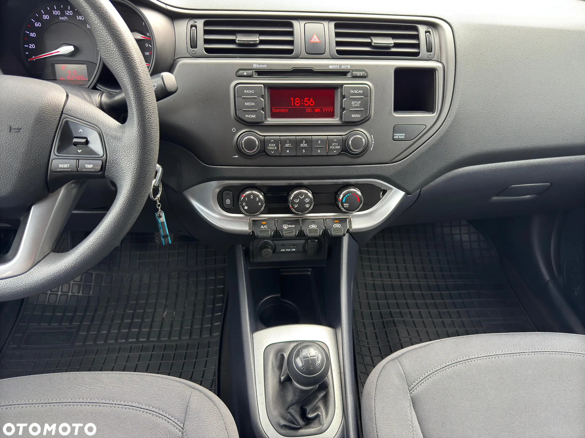 Kia Rio 1.2 L - 24