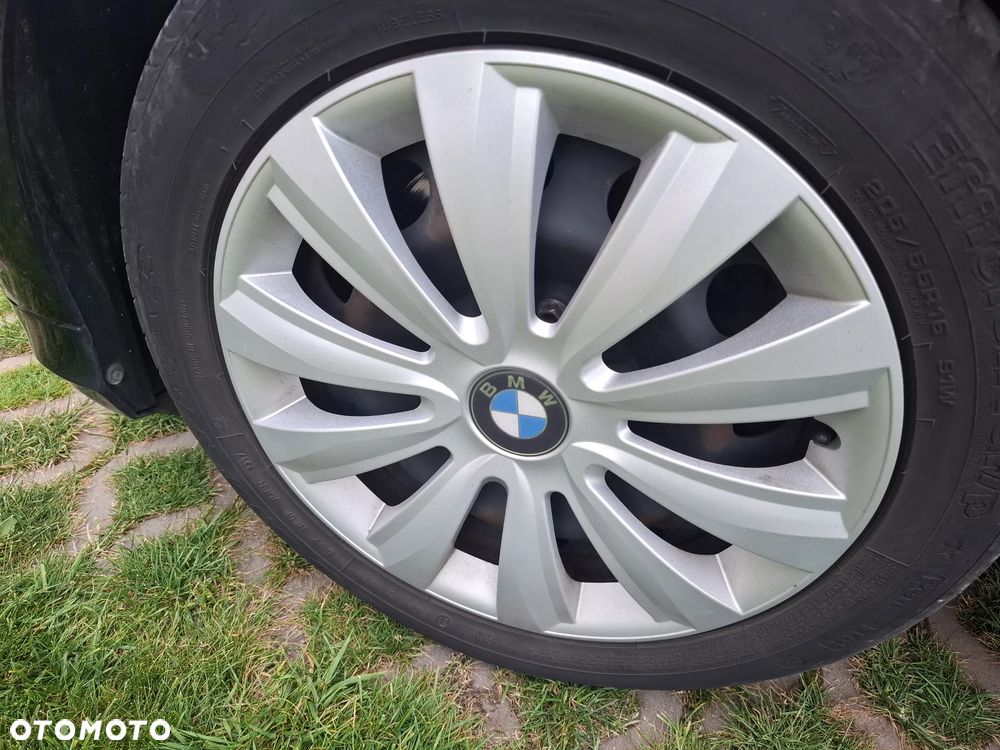 BMW Seria 3 318d - 11