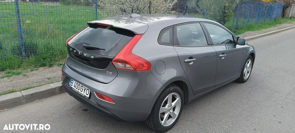 Volvo V40 - 9