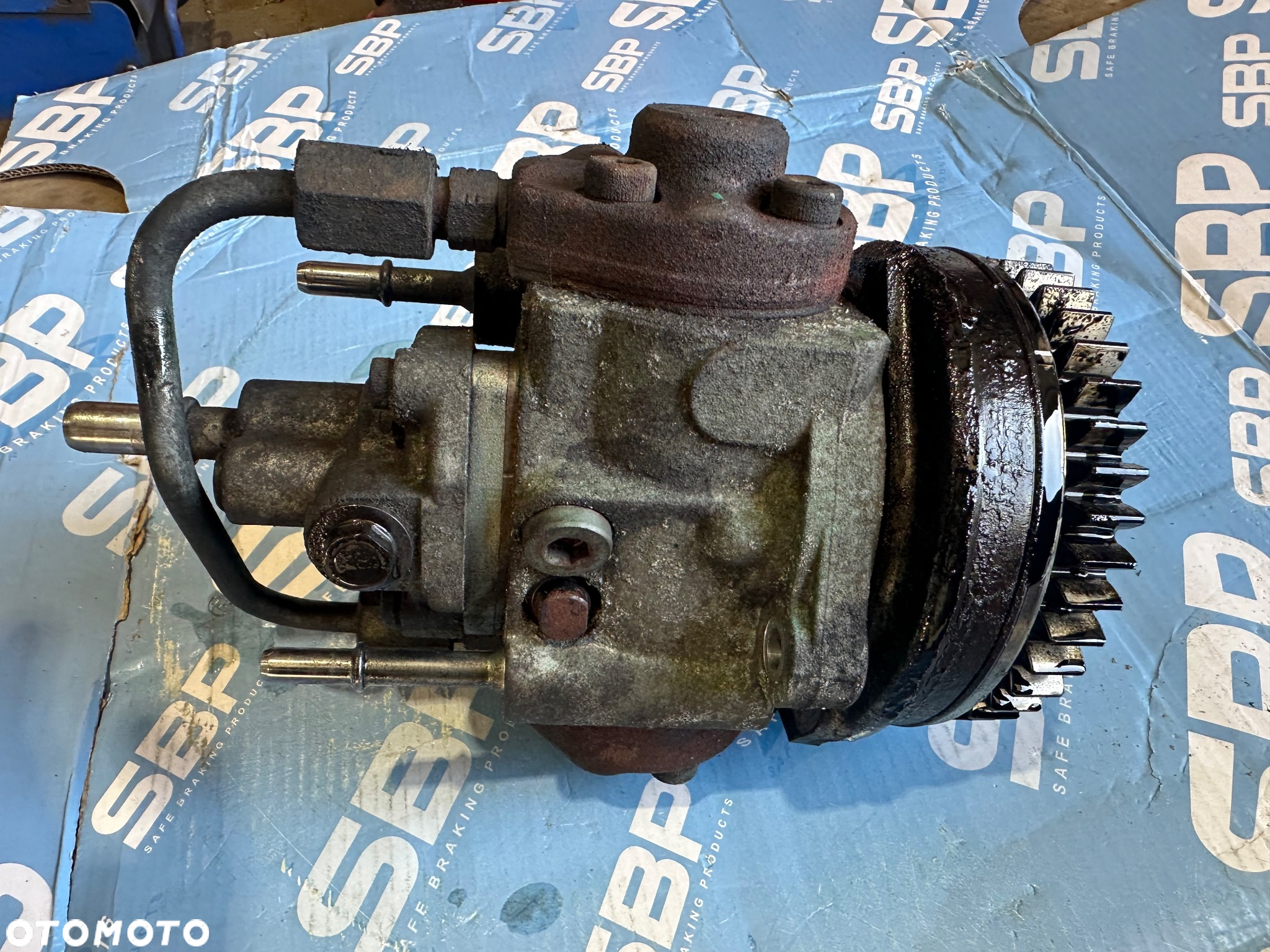 POMPA PALIWA 22208234 1671 VOLVO FL6 RENAULT. - 2