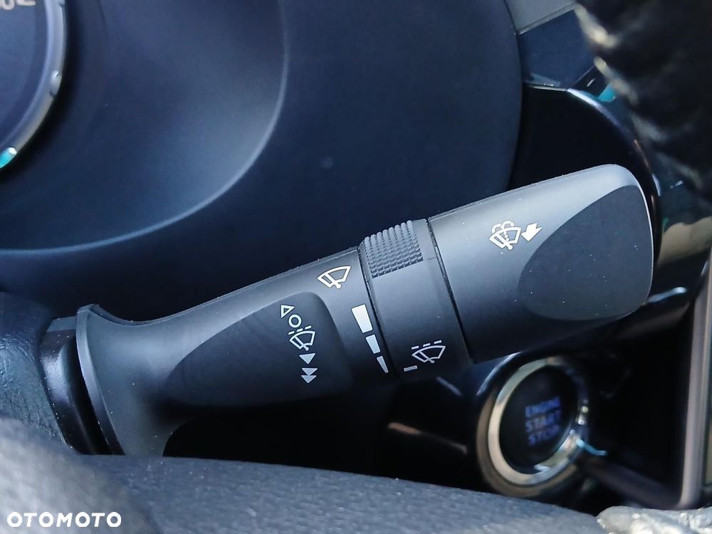 Toyota Hilux 2.8 D-4D Double Cab SR5 4x4 - 35