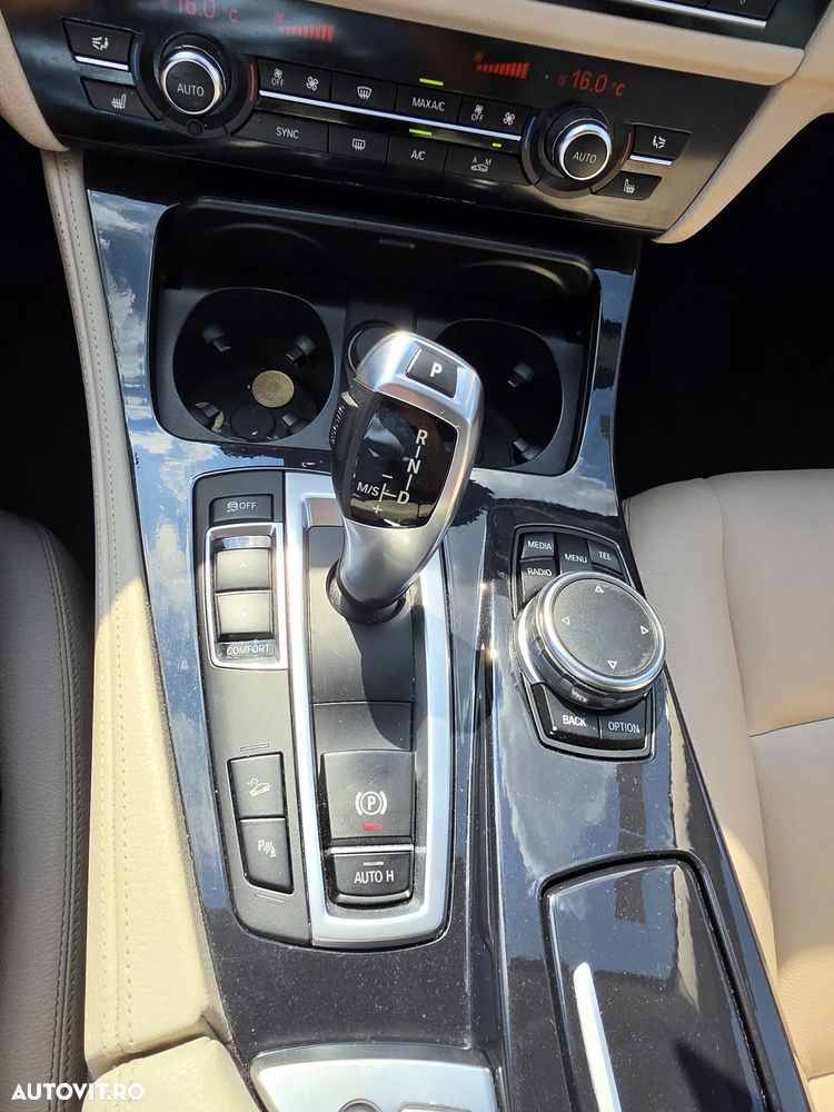 BMW Seria 5 520d xDrive AT - 26