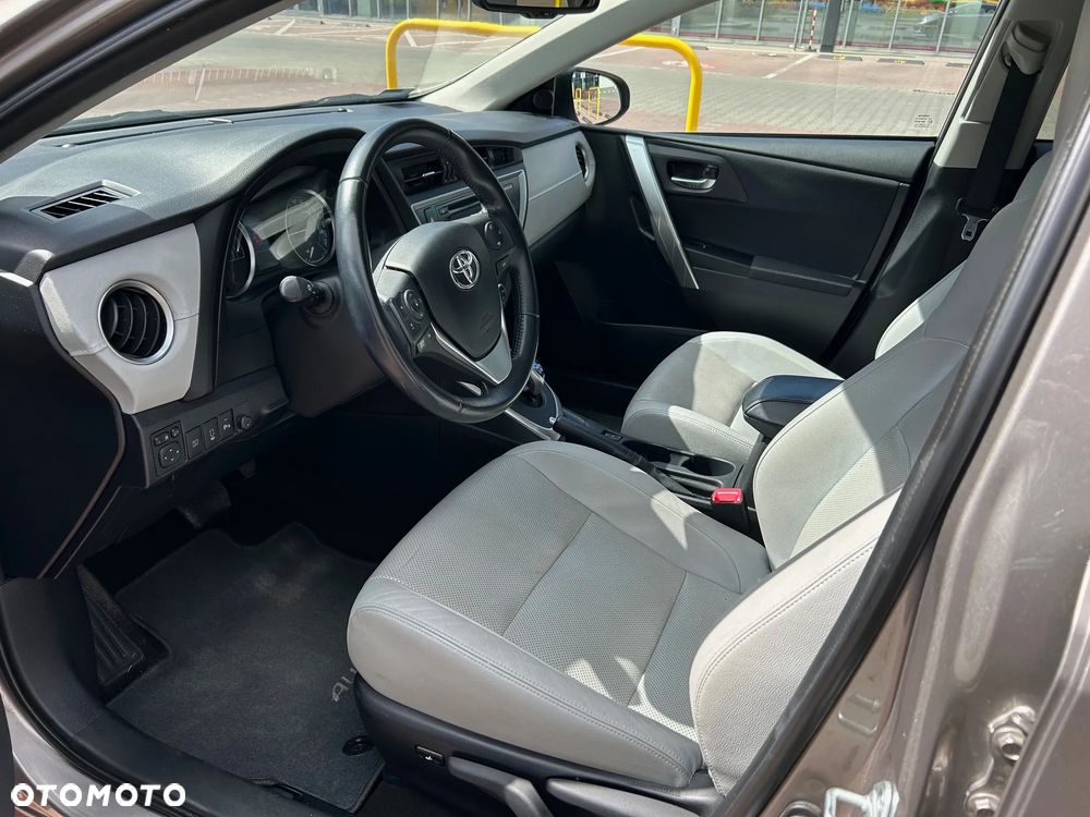 Toyota Auris 1.8 HSD Luna - 9