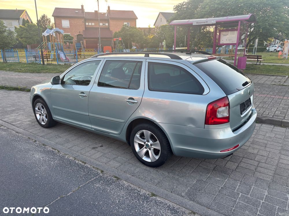 Skoda Octavia 2.0 TDI DPF DSG Ambiente - 12