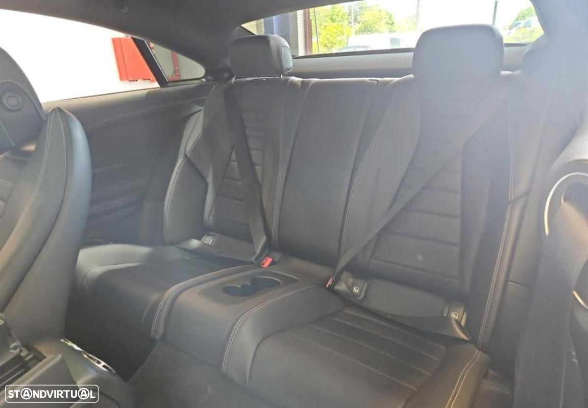 Mercedes-Benz E 220 d AMG Line - 6