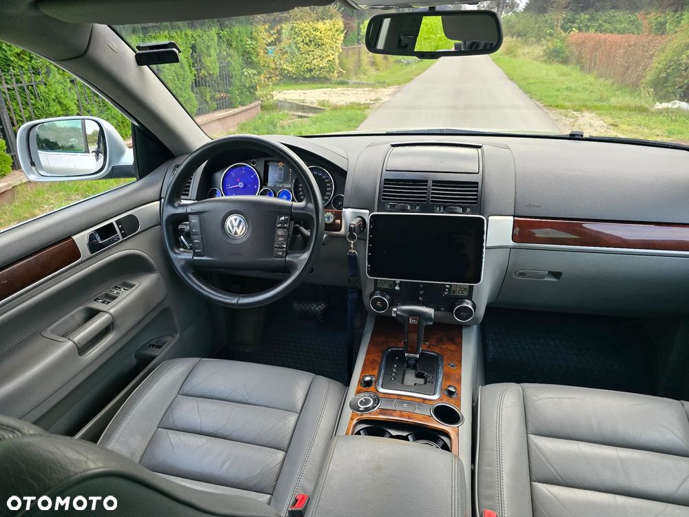 Volkswagen Touareg 2.5 R5 TDI Tiptr - 15