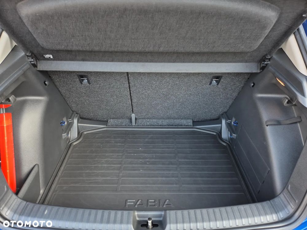 Skoda Fabia 1.0 TSI Ambition DSG - 12