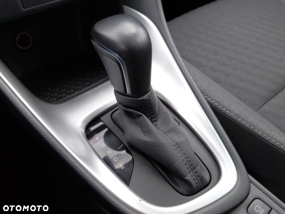 Toyota Yaris - 25