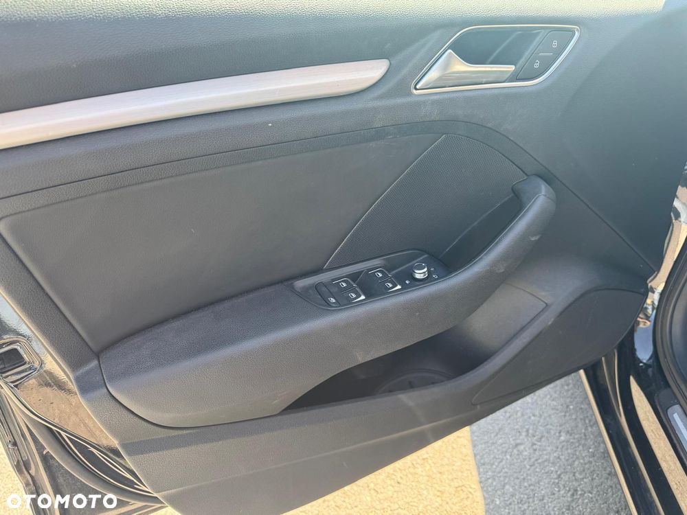 Audi A3 Sportback 1.6 TDI (clean diesel) S line Sportpaket - 14