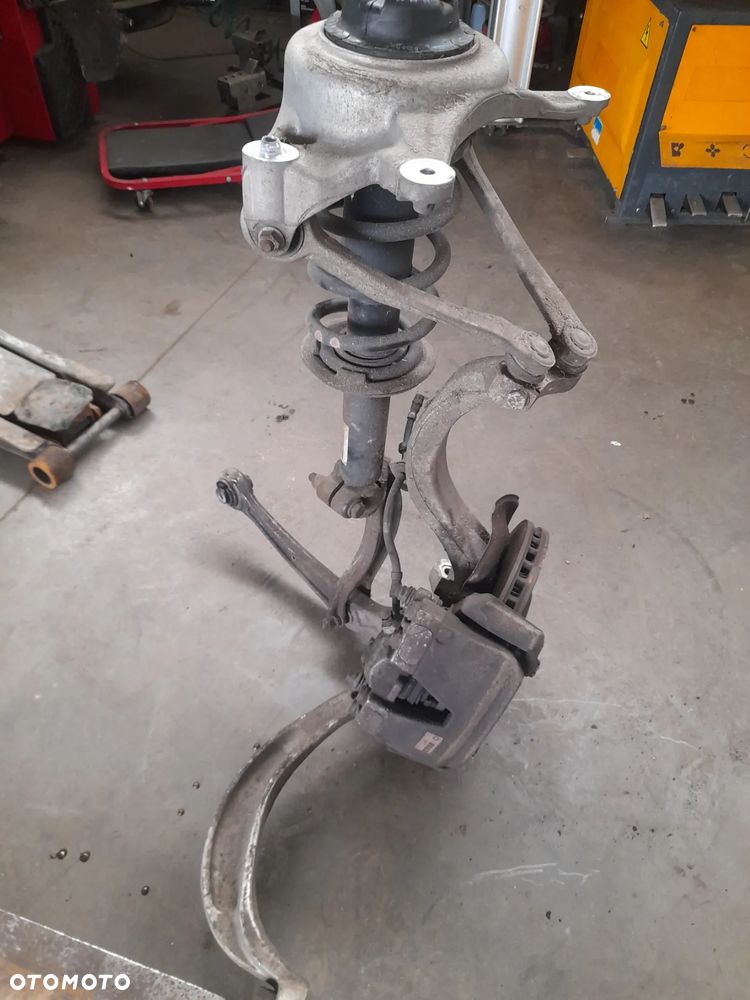 Audi Q5 8R mcperson wahacz piasta komplet