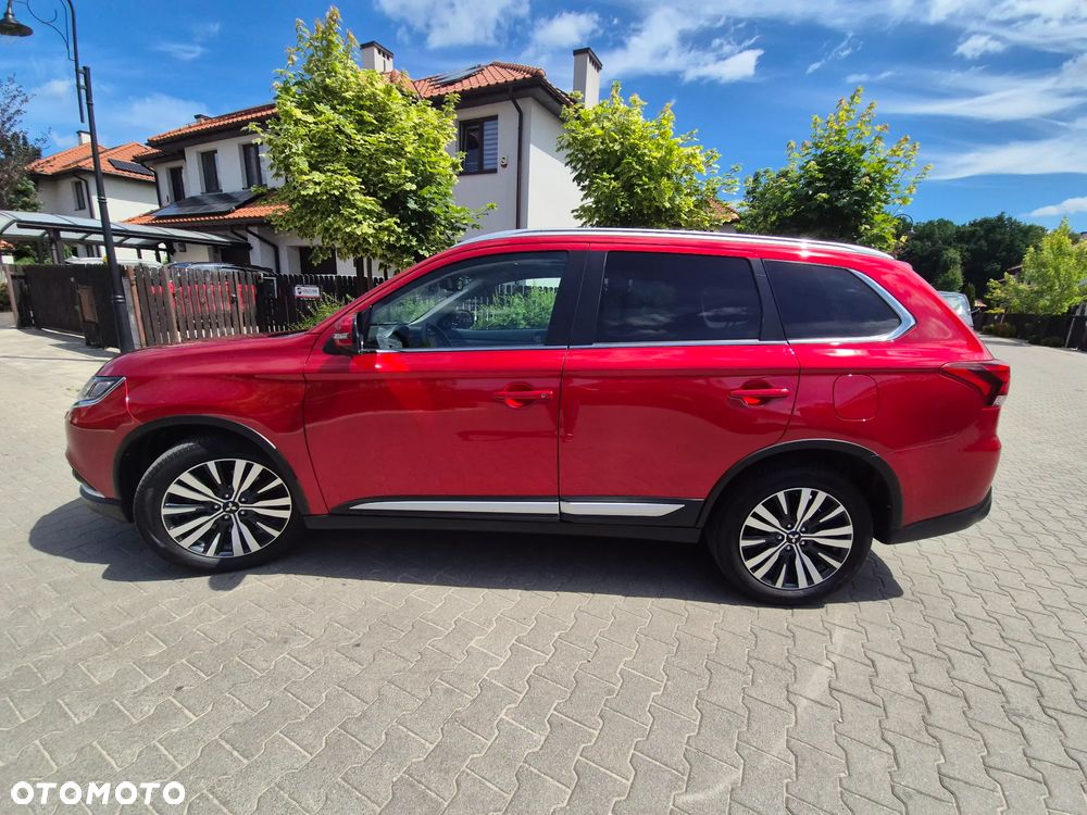 Mitsubishi Outlander 2.0 Instyle Navi 4WD CVT - 5