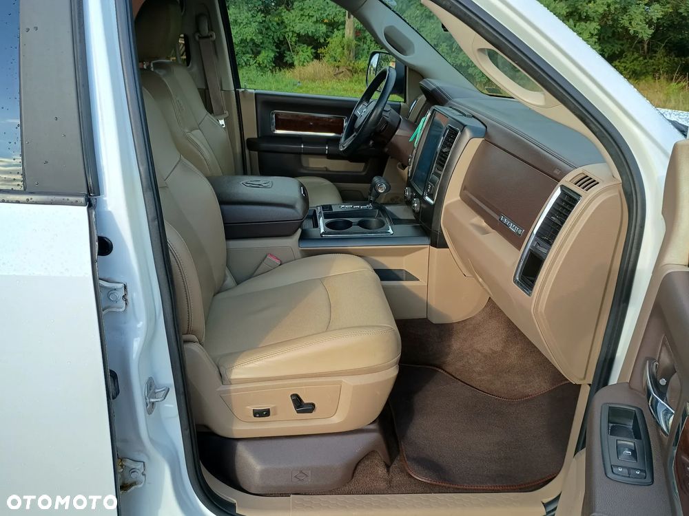 Dodge RAM 5.7 4x4 - 10