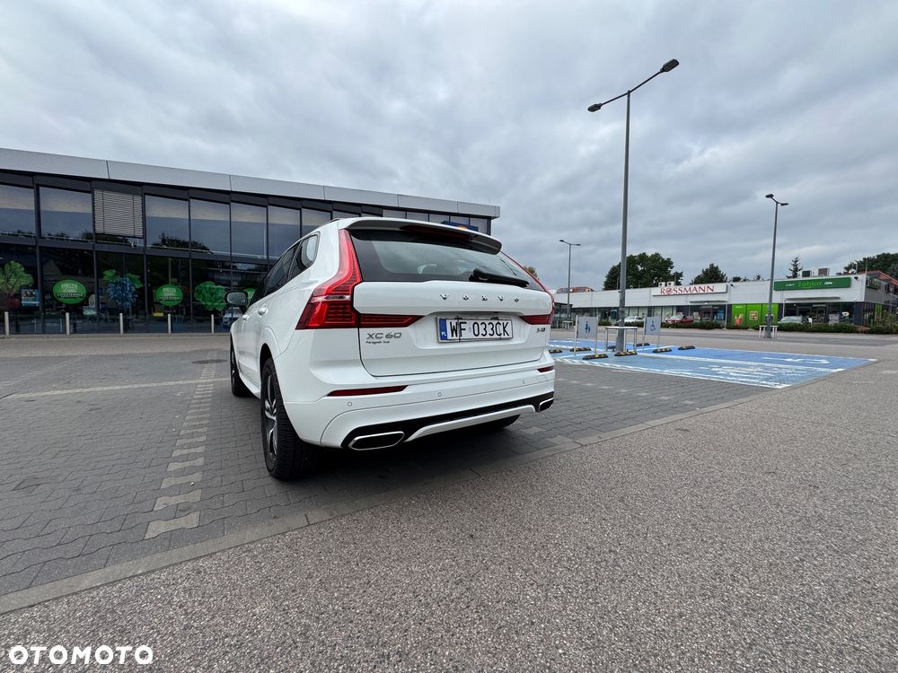 Volvo XC 60 D4 AWD R-Design - 5