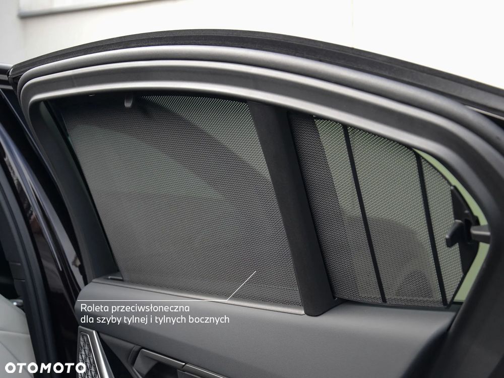 BMW Seria 5 540d xDrive mHEV - 32