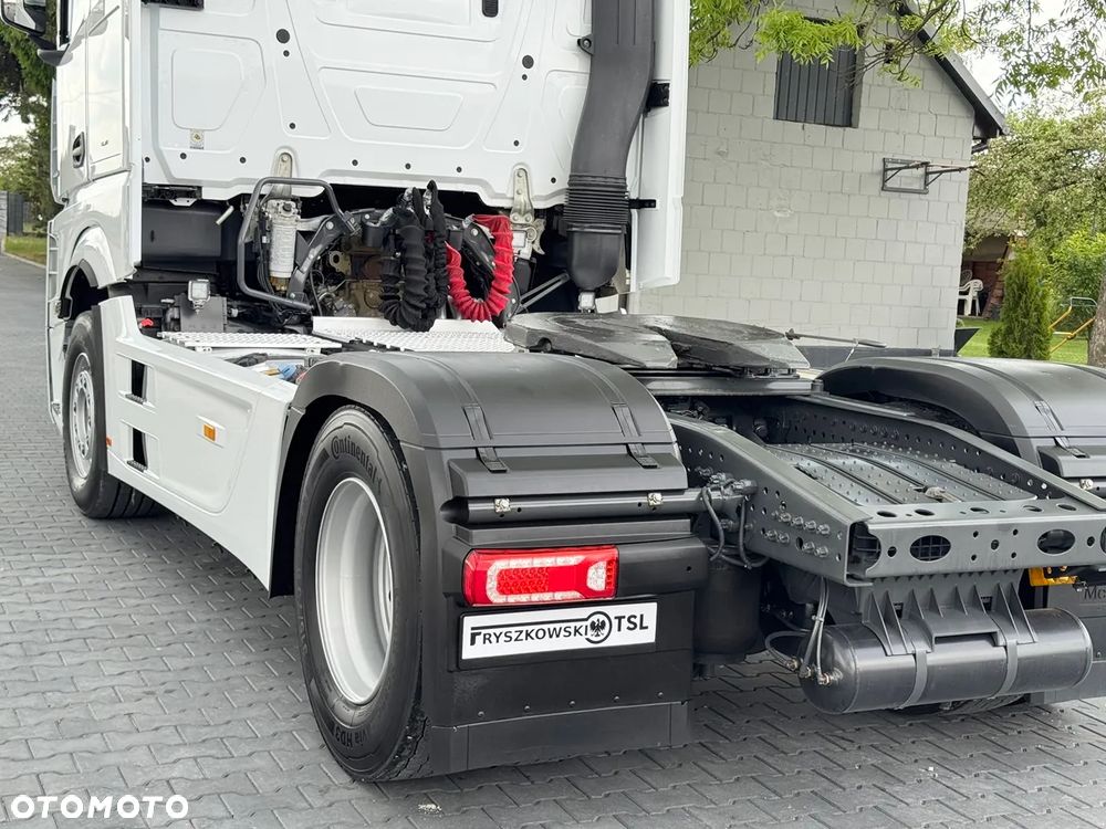 Mercedes-Benz ACTROS 1851/GIGA SPACE/ACC/KLIMA POSTOJOWA/SALONKA/FULL LED/NAVIGACJA/DWA ŁÓŻKA/Z NIEMIEC - 18