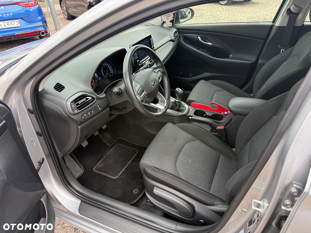 Hyundai i30 1.5 T-GDI 48V-Hybrid Advantage - 12