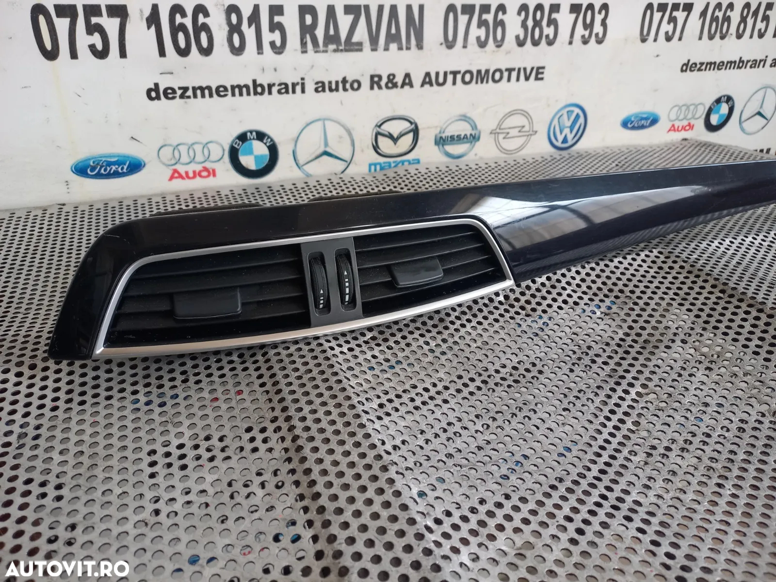Grile Grila Ventilatie Bord Centrala Ornament Trim Bord Mercedes C Class W204 Facelift An 2011-2012 - 3