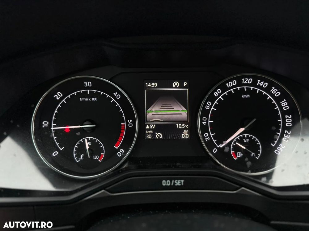 Skoda Superb 2.0 TDI DSG 4X4 Ambition - 13