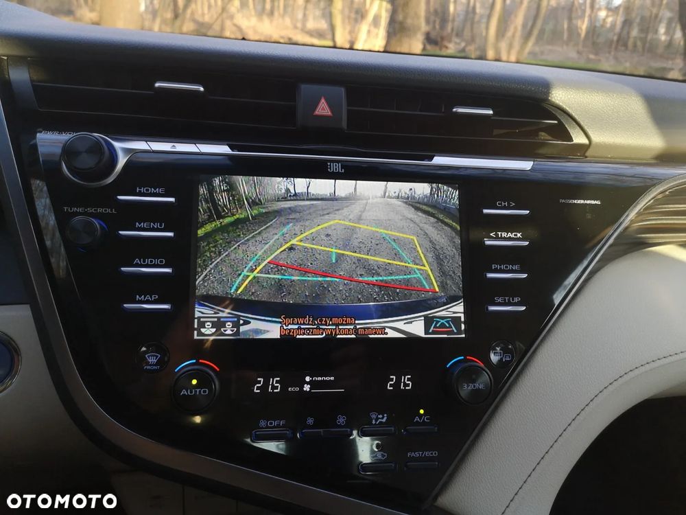 Toyota Camry 2.5 Hybrid Executive CVT - 7