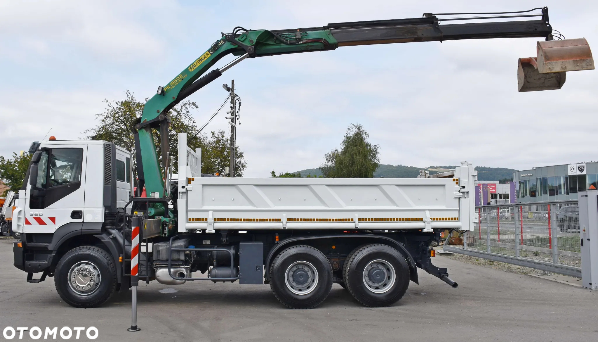 Iveco TRAKKER 360 * WYWROTKA 5,20m + BORDMATIC * PK 16502 + PILOT / 6x4 - 7