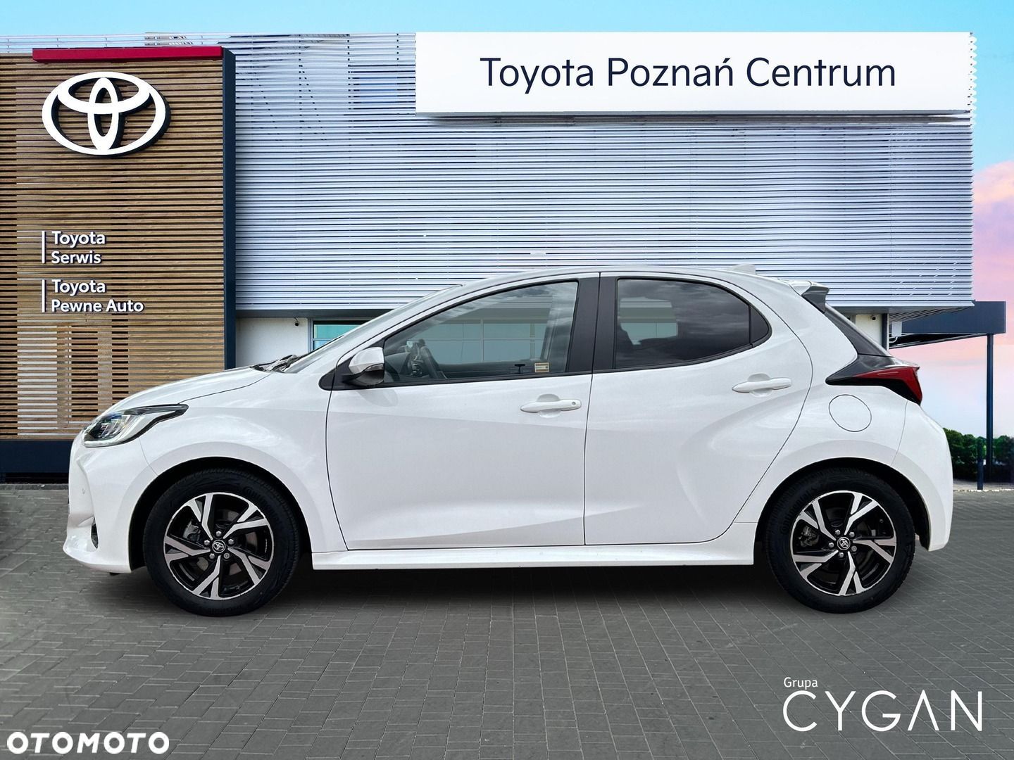 Toyota Yaris Hybrid 1.5 Style - 1