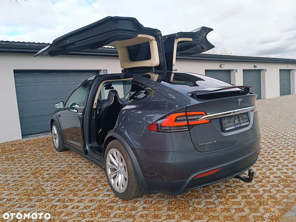 Tesla Model X Long Range Plus - 14