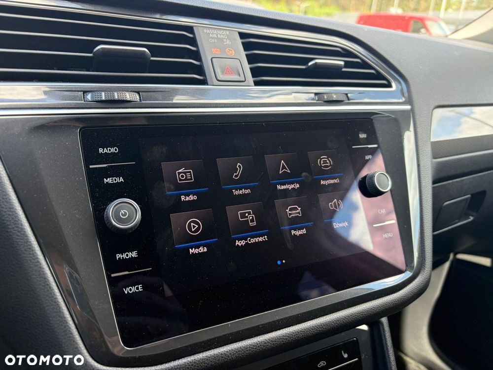 Volkswagen Tiguan Allspace - 16