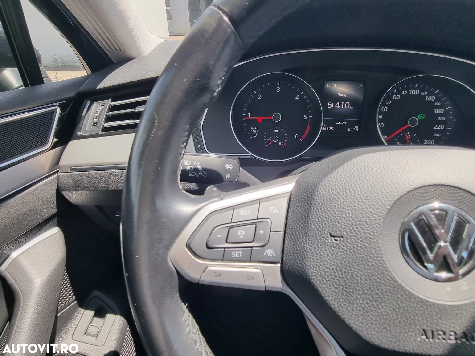 Volkswagen Passat 2.0 TDI DSG Highline - 17