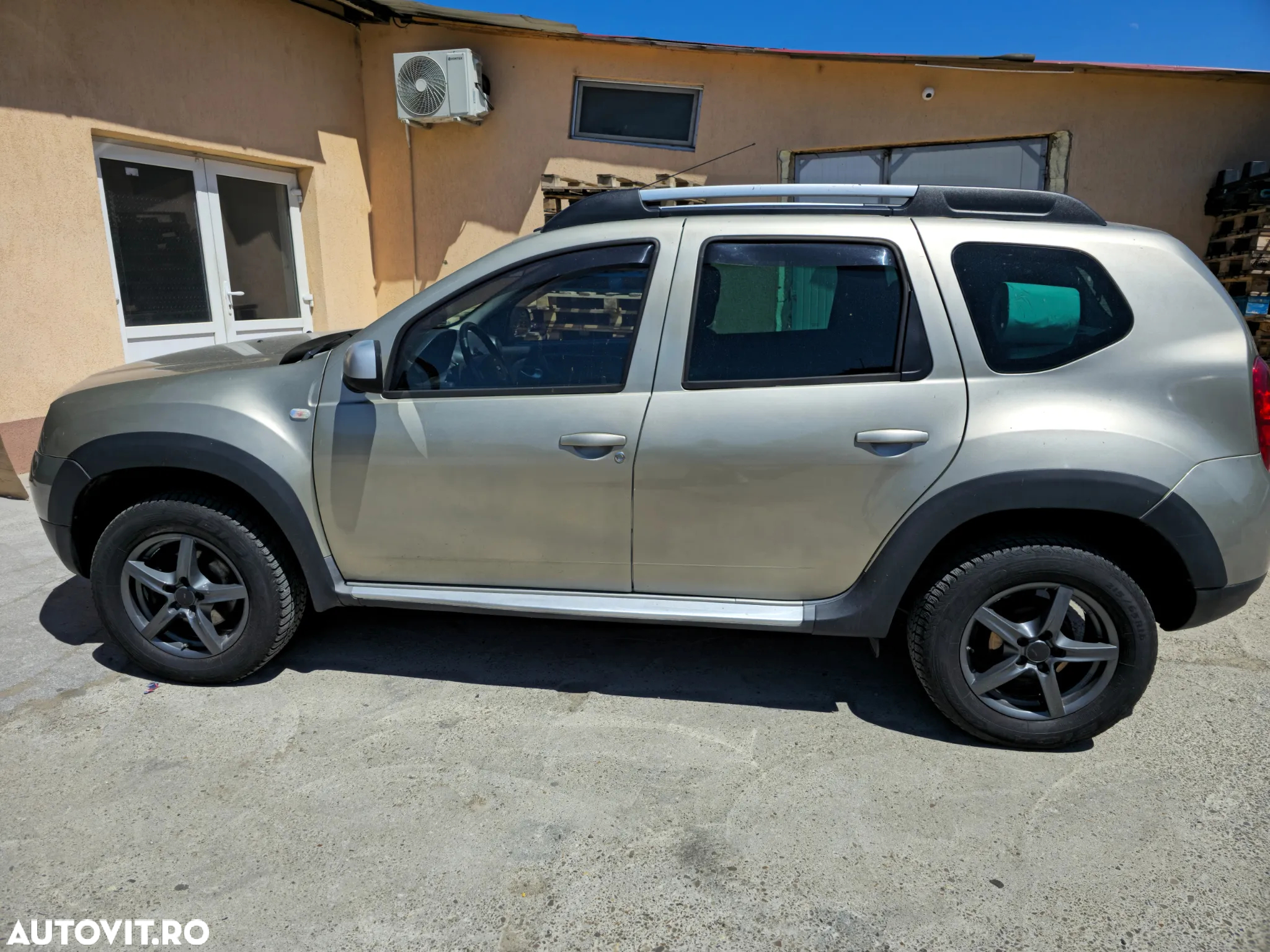 Dacia Duster 1.5 dCi 4x2 Prestige - 4