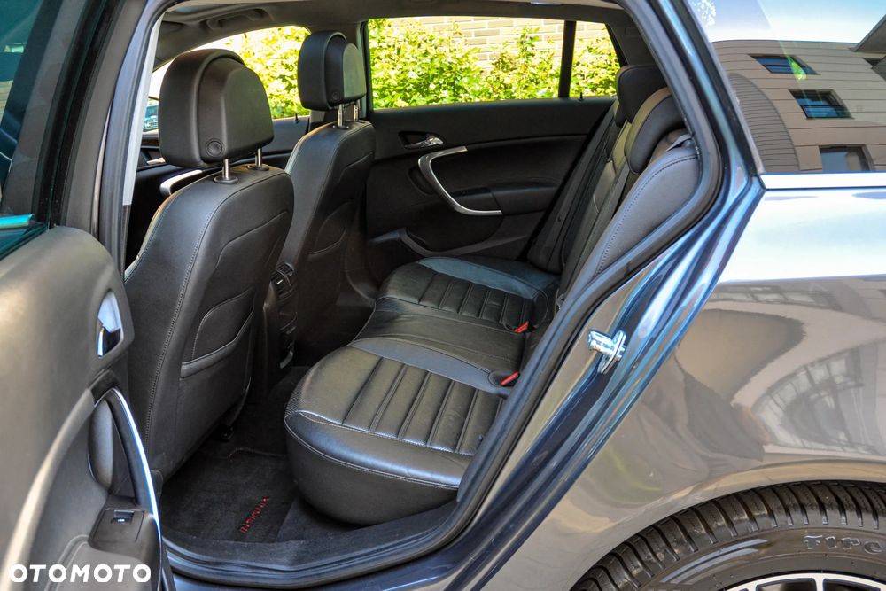 Opel Insignia - 8