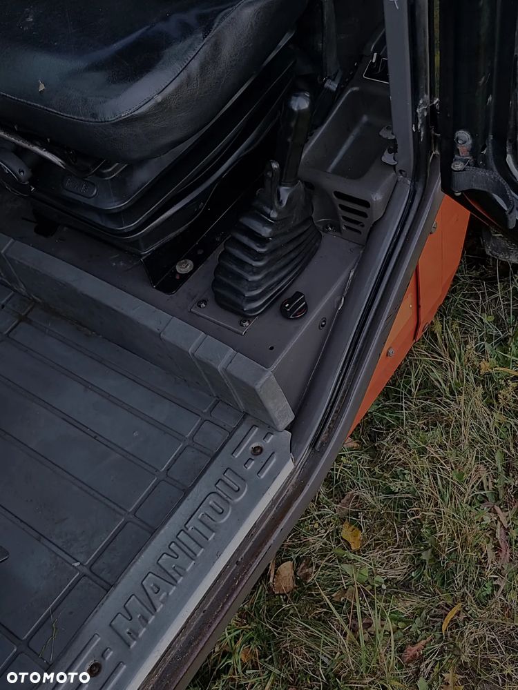 Manitou 523 MonoUltra Ładowarka teleskopowa 5m 2,3 tony Posuw wideł Hydr. łyżka Klima 2x kamera PERKINS z Komuny Norweskiej! Jak Nowa 3136 mtg Zero luzów wycieków SERWISY DEKRA - 9