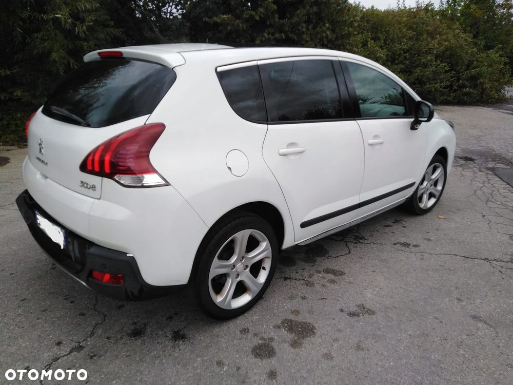 Peugeot 3008 HDi 115 Allure - 11