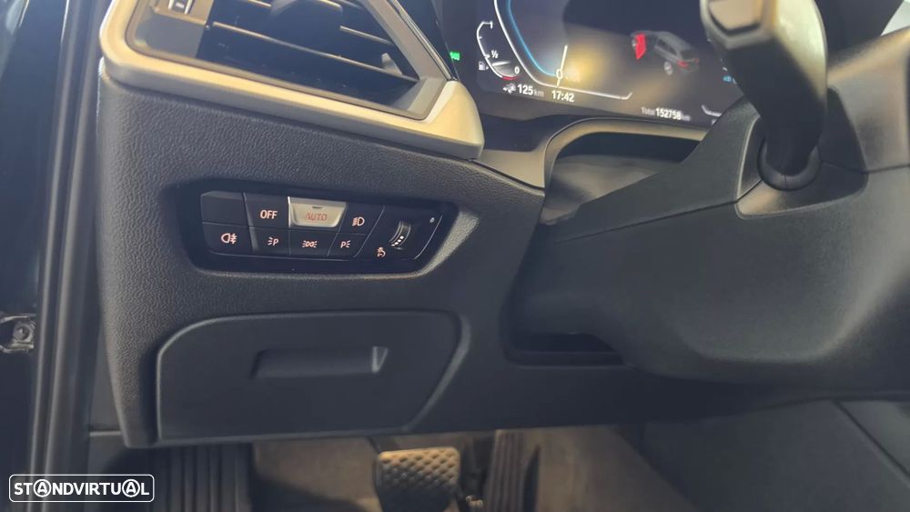 BMW 320 e Line Sport Auto - 37