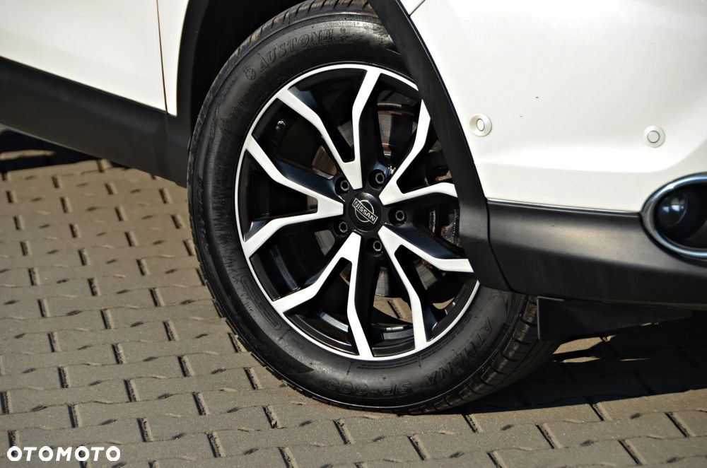 Nissan Qashqai 1.6 DCi 4x4 Tekna+ - 16