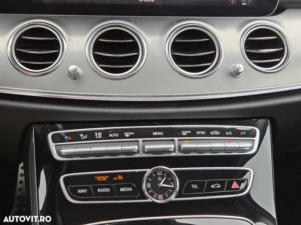 Mercedes-Benz E 220 d T 9G-TRONIC Avantgarde - 12