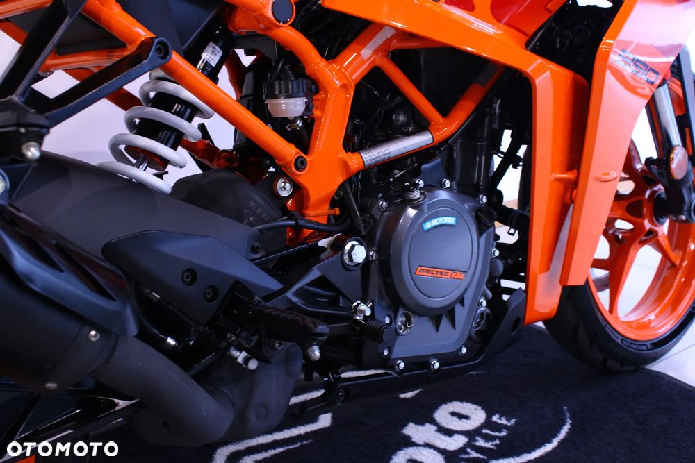 KTM RC 390 - 18