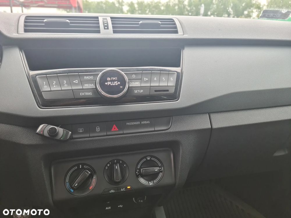 Skoda Fabia 1.2 TSI Active - 19