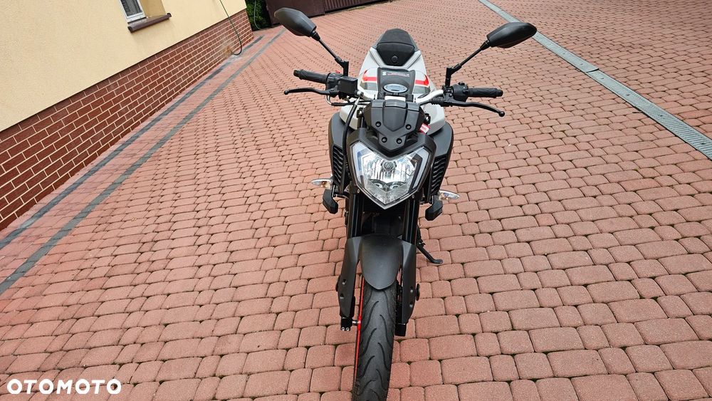 Yamaha MT - 19