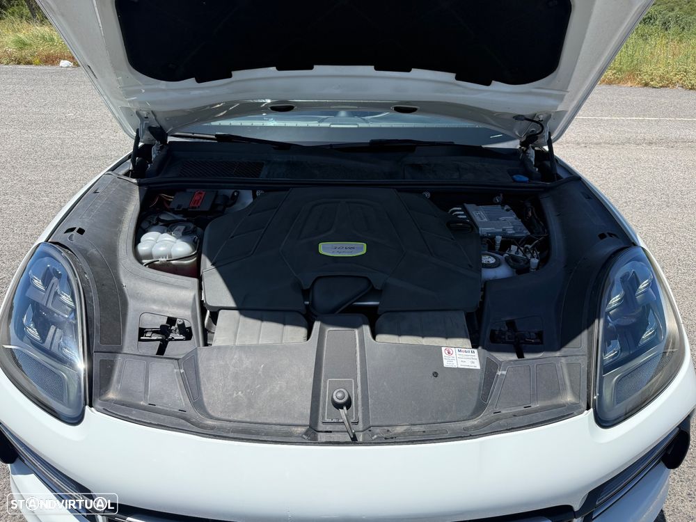 Porsche Cayenne E-Hybrid - 42