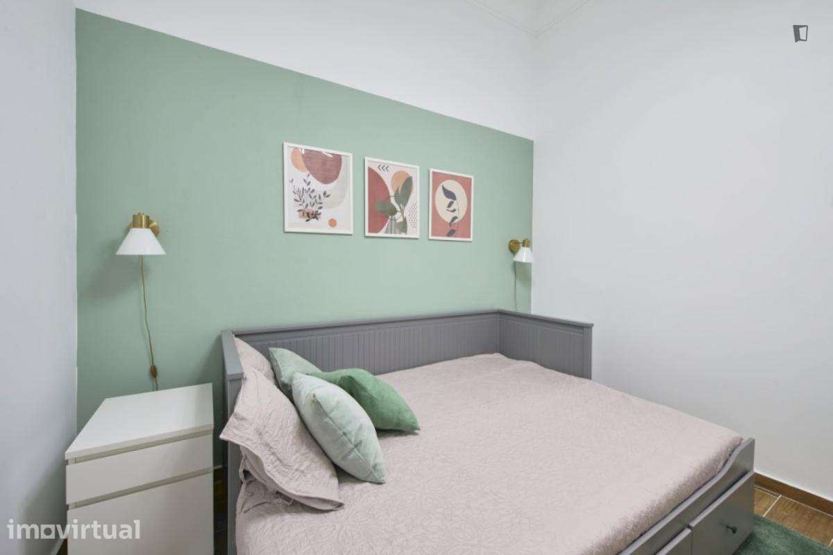 Quarto - localizado em Alameda Lisbon - Grande imagem: 5/49