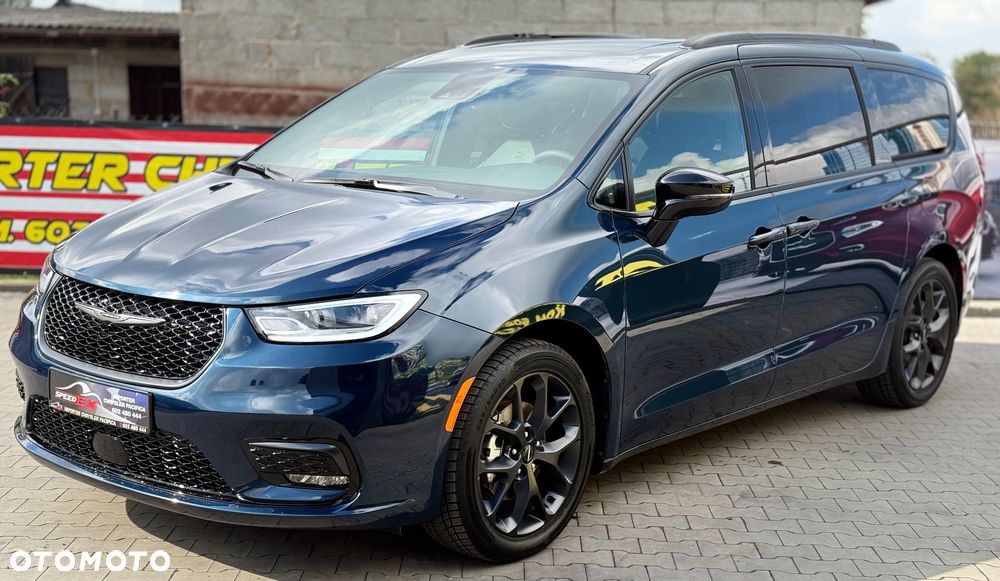 Chrysler Pacifica - 9