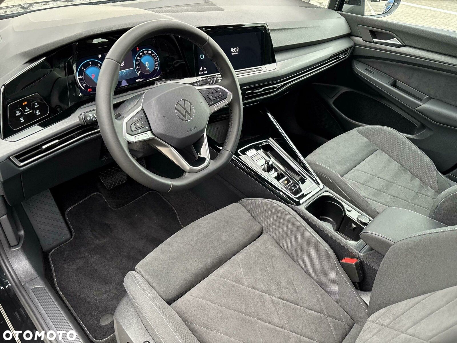 Volkswagen Golf - 9