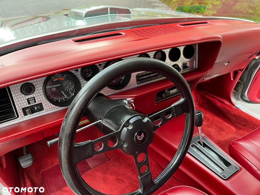 Pontiac Trans Am - 11